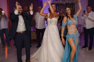 Spectacle de danse pour Mariage img 2186 3 238884 170300256370041 1 300x200 - Spectacle de danse pour Mariage